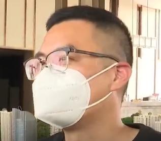 DƬ